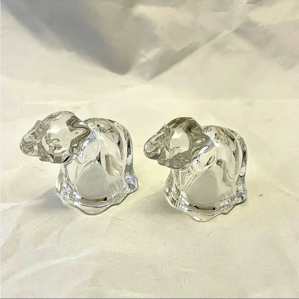 Lucite Acrylic Clear Elephant Salt & Pepper Shakers, Vintage EUC
